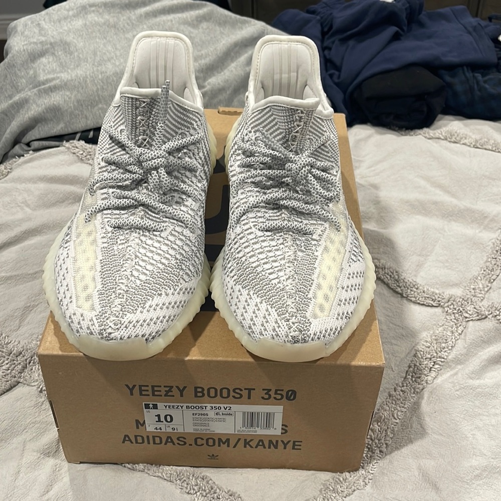 MENS YEEZY BOOST 350 V2